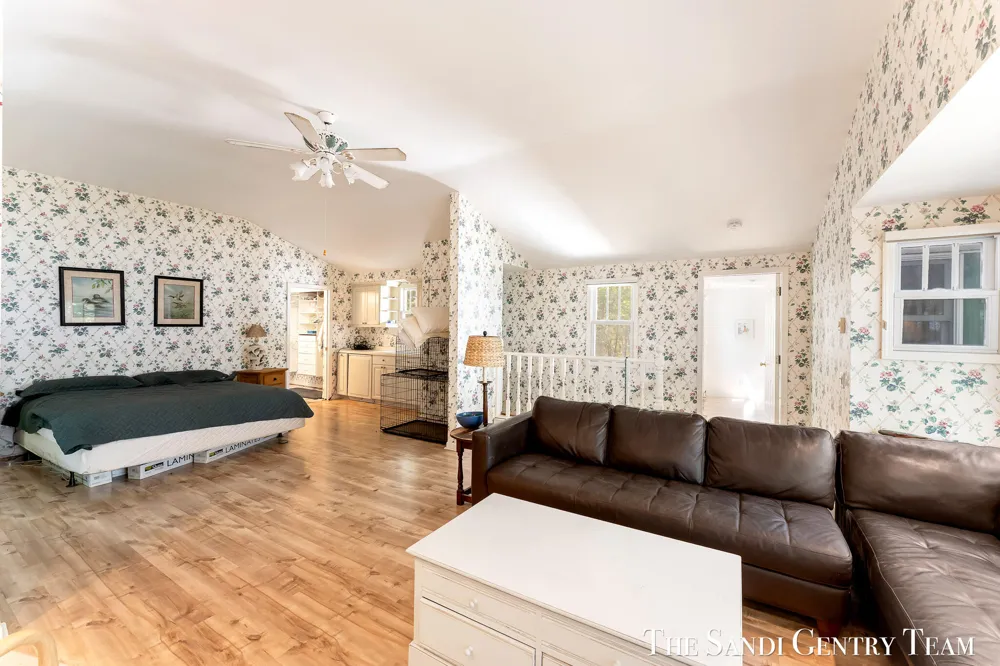 6633 Bass Lake Boulevard Pentwater, MI 49449