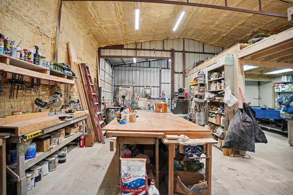 4780 County Road 4101 Kaufman, TX 75142