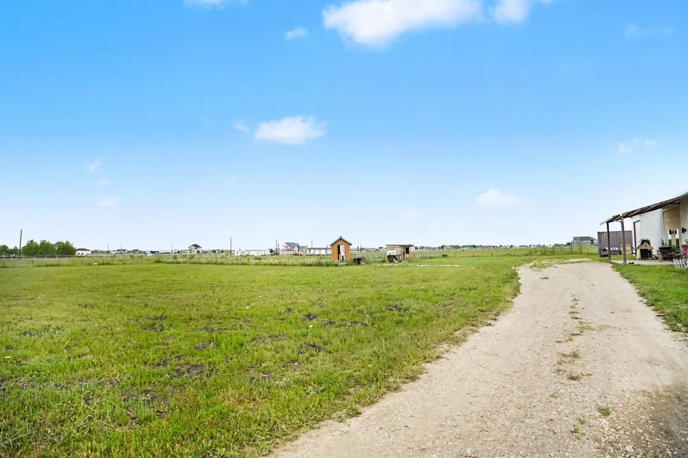 4780 County Road 4101 Kaufman, TX 75142