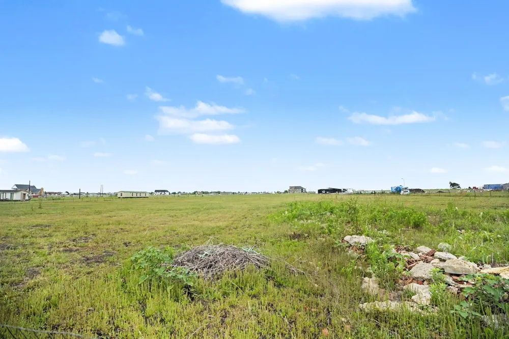 4780 County Road 4101 Kaufman, TX 75142