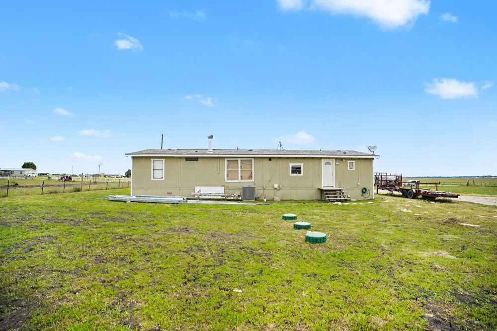 4780 County Road 4101 Kaufman, TX 75142