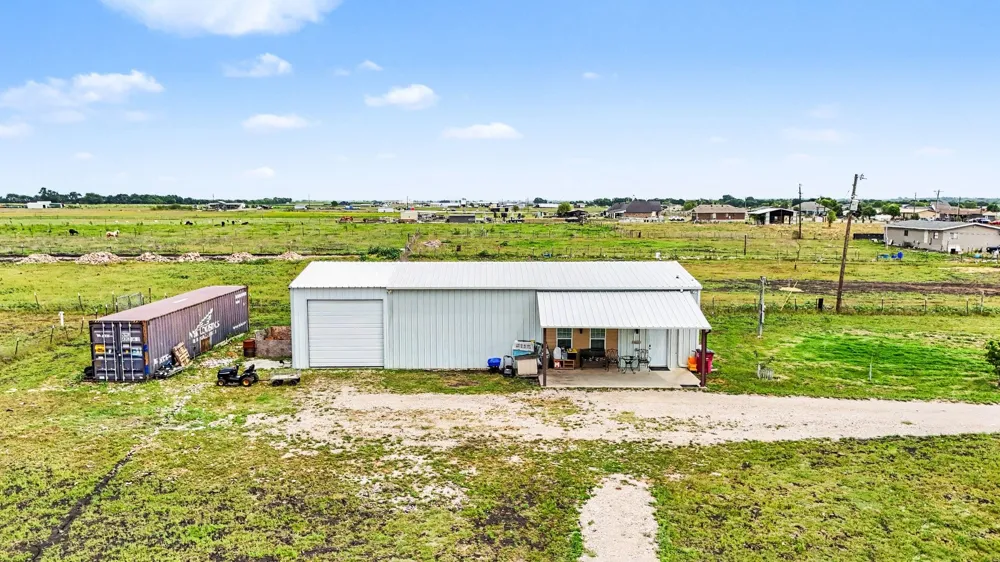 4780 County Road 4101 Kaufman, TX 75142