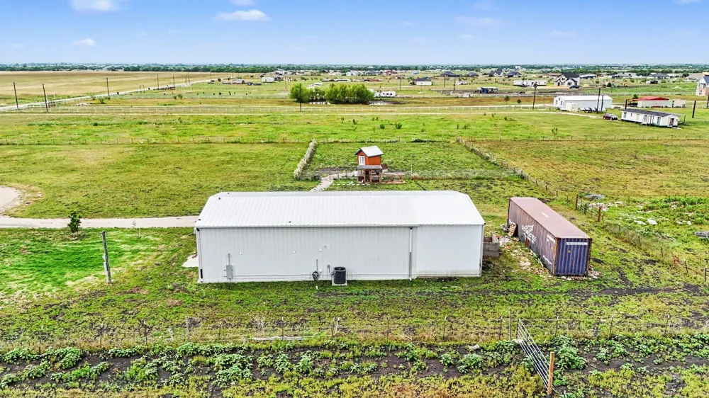 4780 County Road 4101 Kaufman, TX 75142