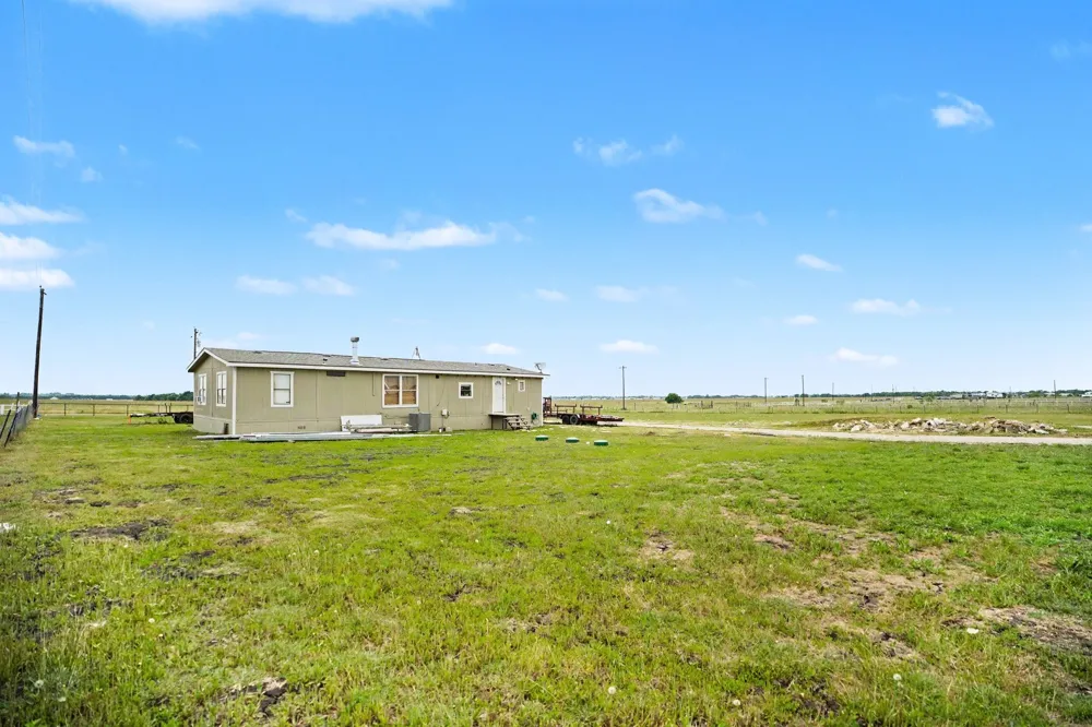 4780 County Road 4101 Kaufman, TX 75142