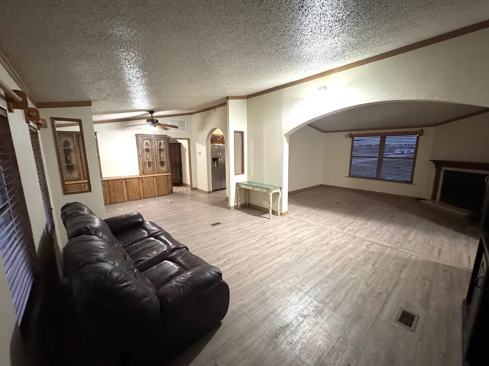 4780 County Road 4101 Kaufman, TX 75142