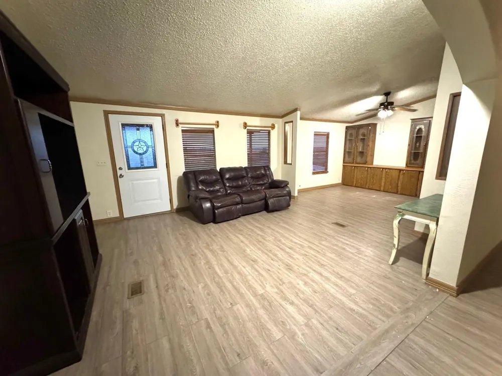 4780 County Road 4101 Kaufman, TX 75142
