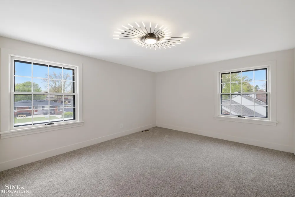 773 Hawthorne Road Grosse Pointe Woods City, MI 48236
