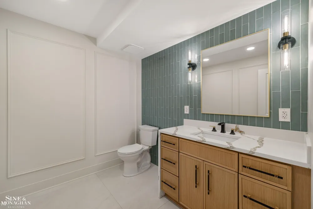 773 Hawthorne Road Grosse Pointe Woods City, MI 48236