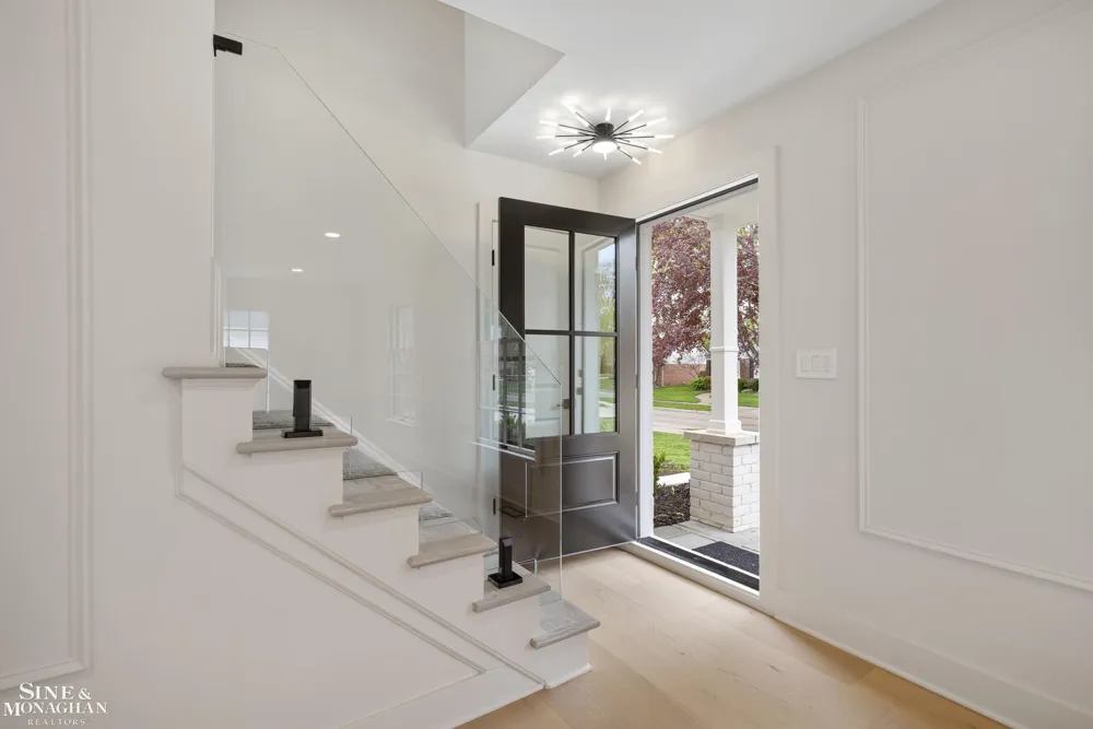 773 Hawthorne Road Grosse Pointe Woods City, MI 48236