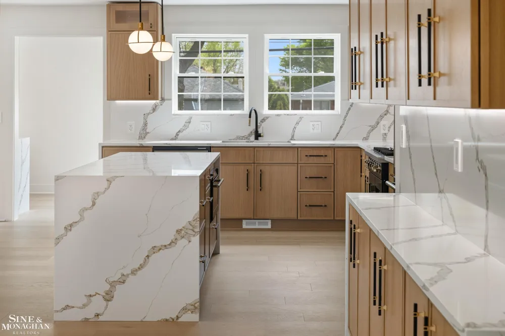 773 Hawthorne Road Grosse Pointe Woods City, MI 48236