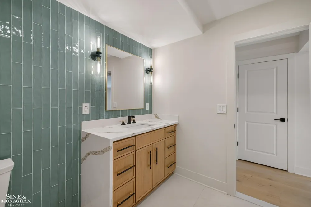 773 Hawthorne Road Grosse Pointe Woods City, MI 48236