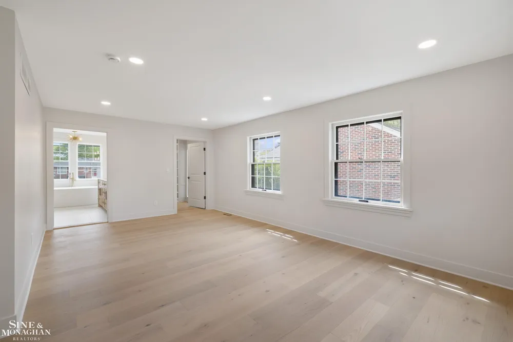 773 Hawthorne Road Grosse Pointe Woods City, MI 48236