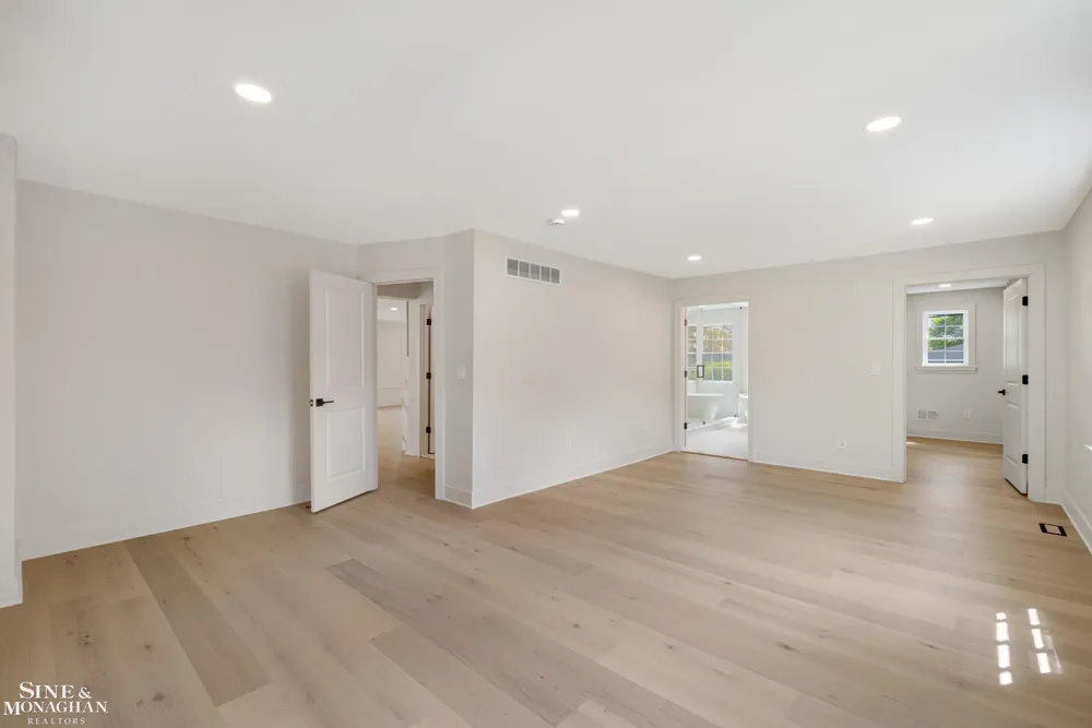 773 Hawthorne Road Grosse Pointe Woods City, MI 48236