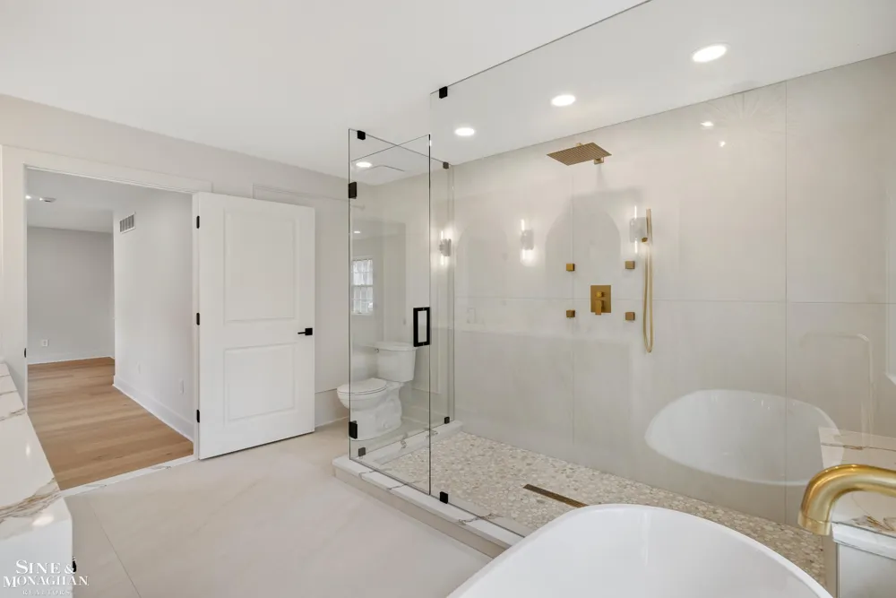 773 Hawthorne Road Grosse Pointe Woods City, MI 48236