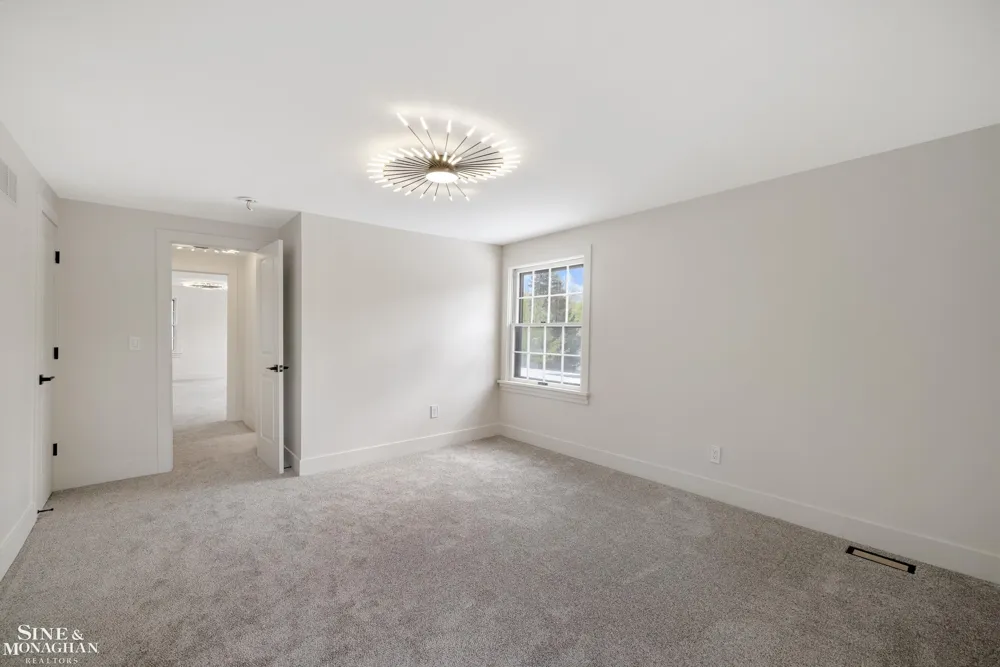773 Hawthorne Road Grosse Pointe Woods City, MI 48236