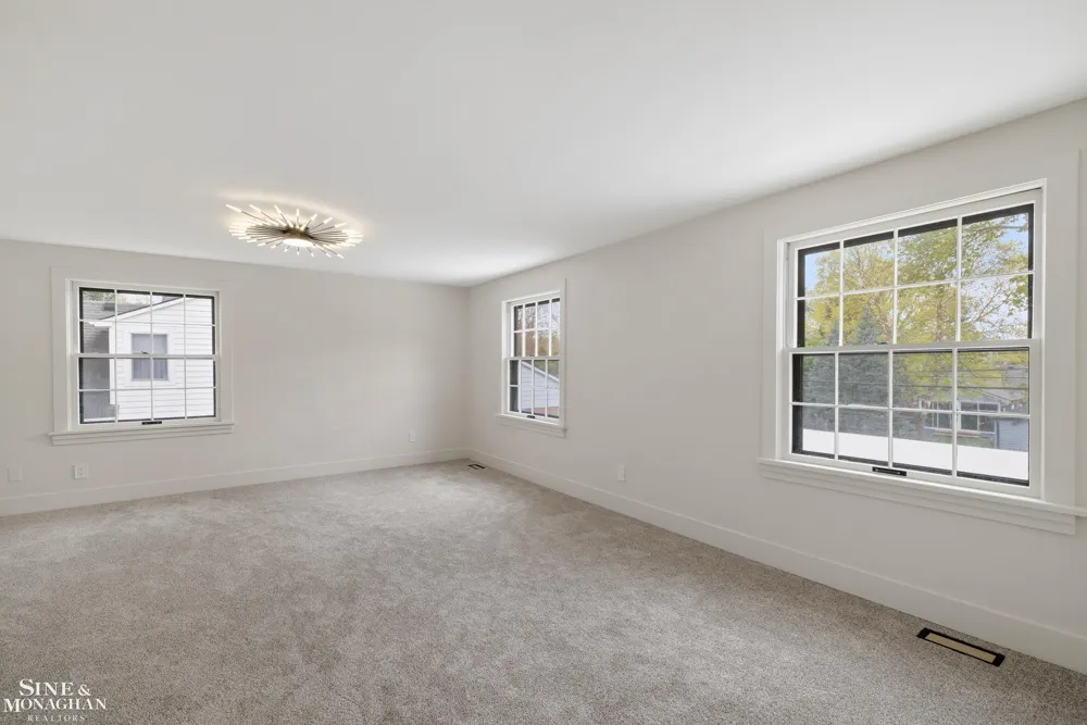 773 Hawthorne Road Grosse Pointe Woods City, MI 48236