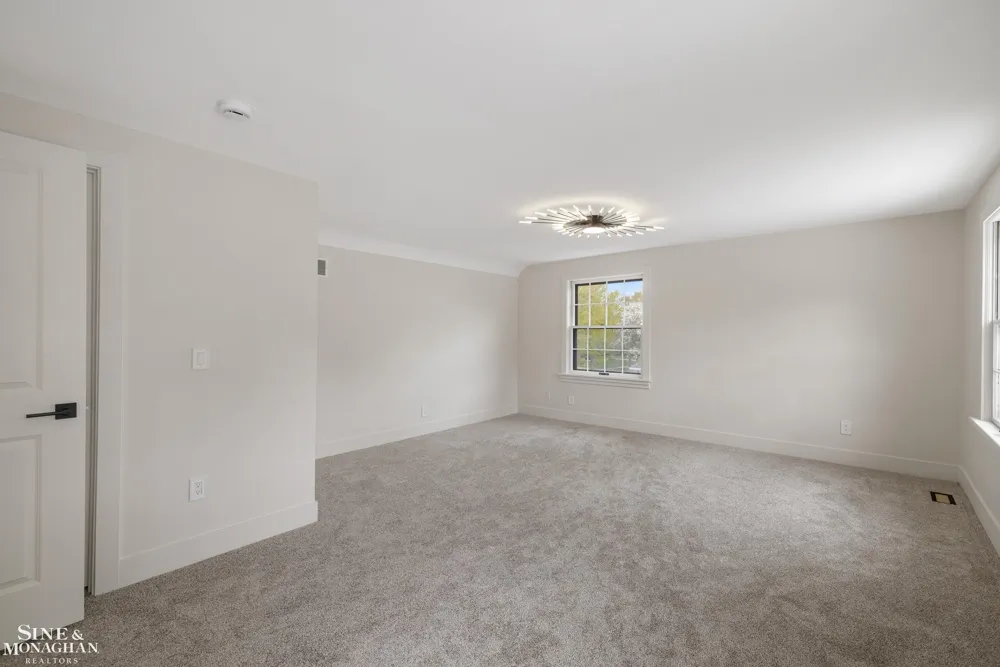 773 Hawthorne Road Grosse Pointe Woods City, MI 48236