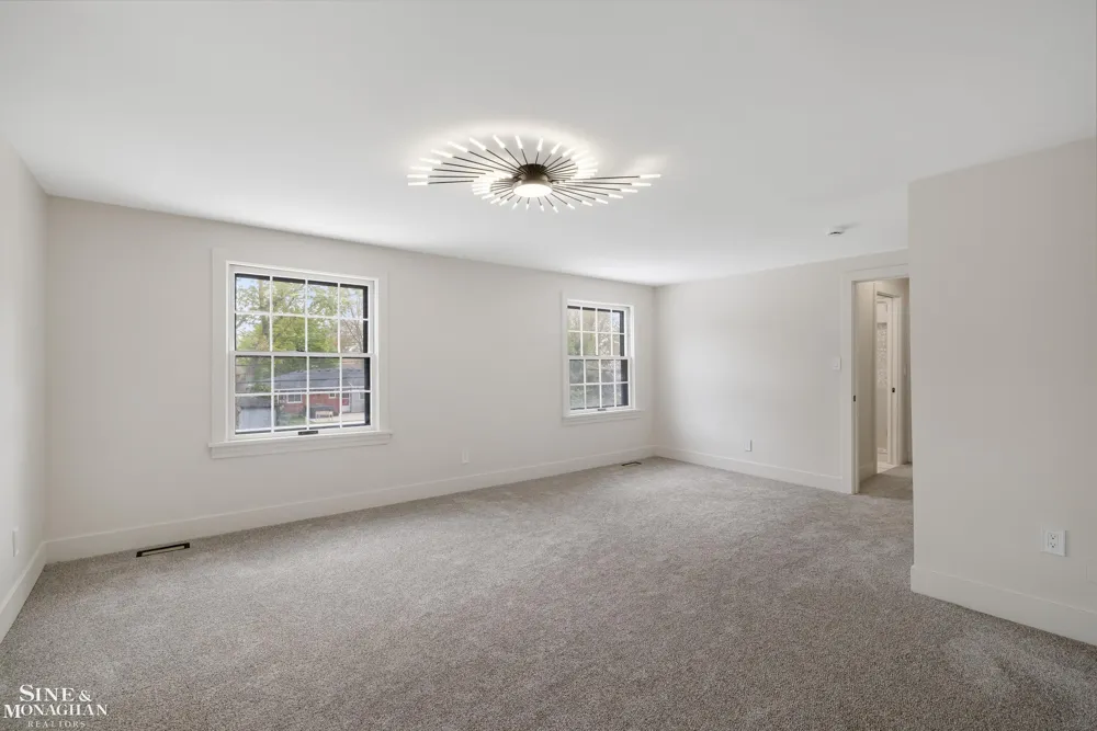 773 Hawthorne Road Grosse Pointe Woods City, MI 48236