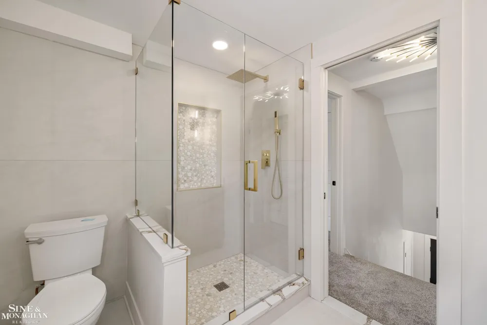 773 Hawthorne Road Grosse Pointe Woods City, MI 48236