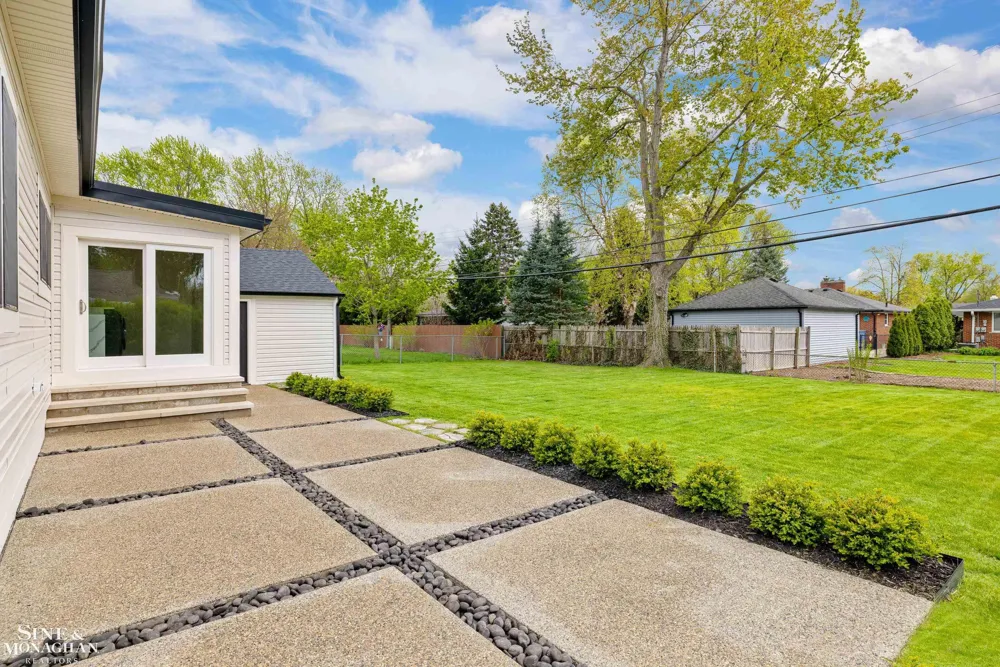 773 Hawthorne Road Grosse Pointe Woods City, MI 48236