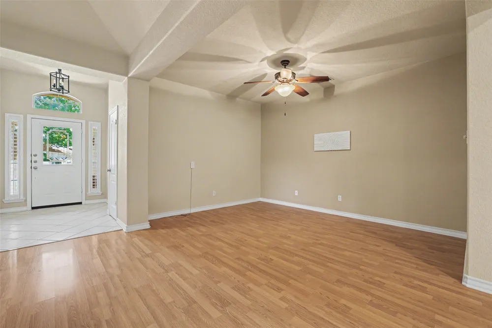 30107 Hamlet Circle Georgetown, TX 78628