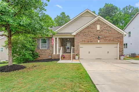 1028 Longleaf Pine Place