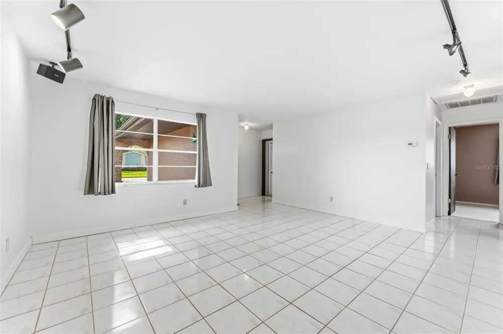 611 TANGERINE DRIVE Oldsmar, FL 34677
