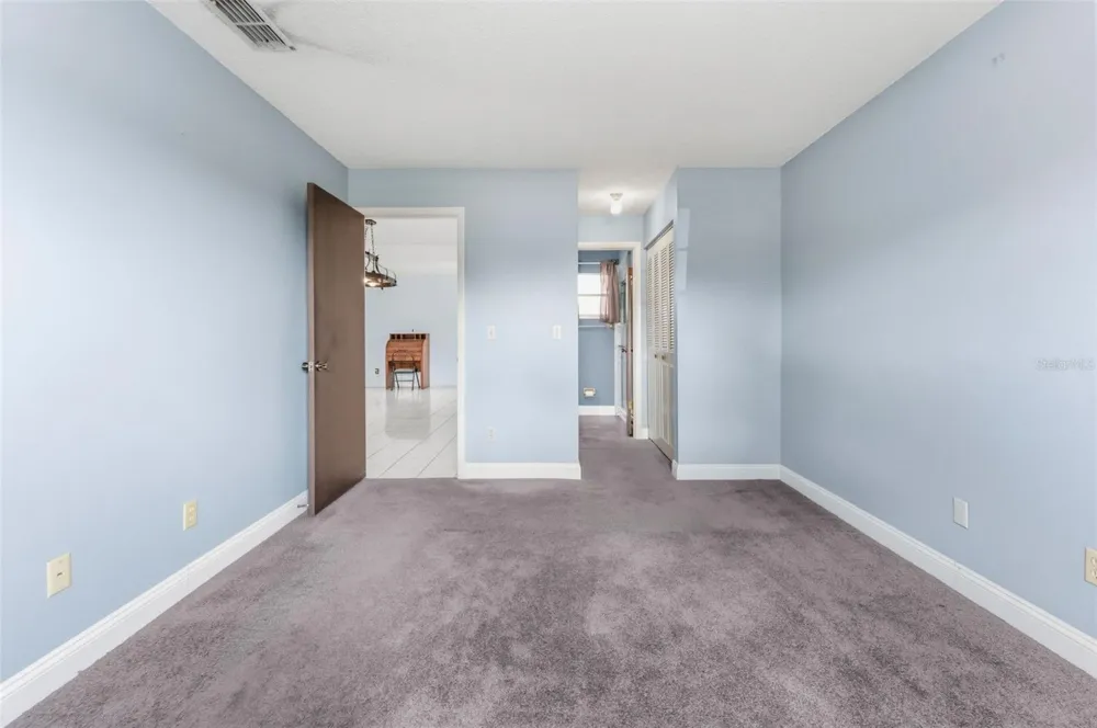 611 TANGERINE DRIVE Oldsmar, FL 34677