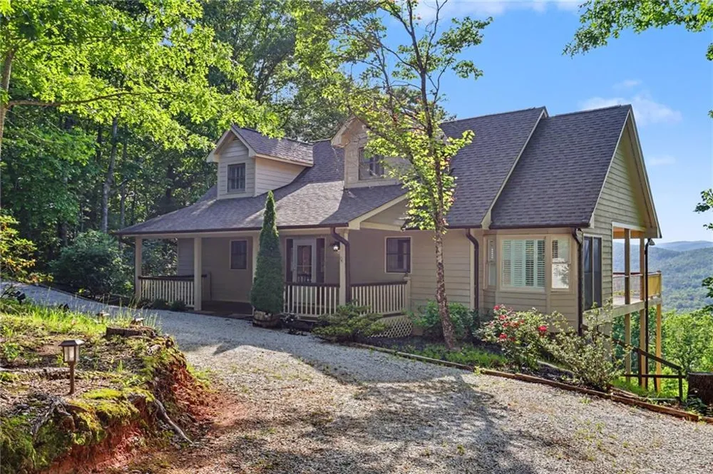 734 Long Laurel Ridge Drive Lakemont, GA 30552
