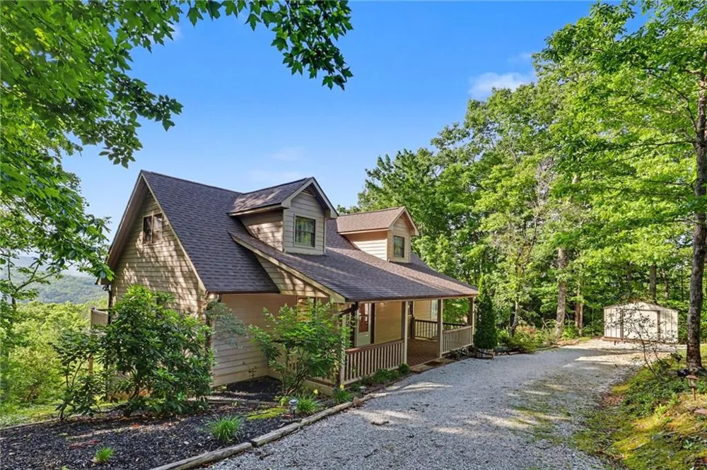 734 Long Laurel Ridge Drive Lakemont, GA 30552