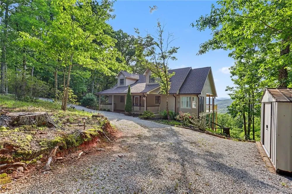 734 Long Laurel Ridge Drive Lakemont, GA 30552