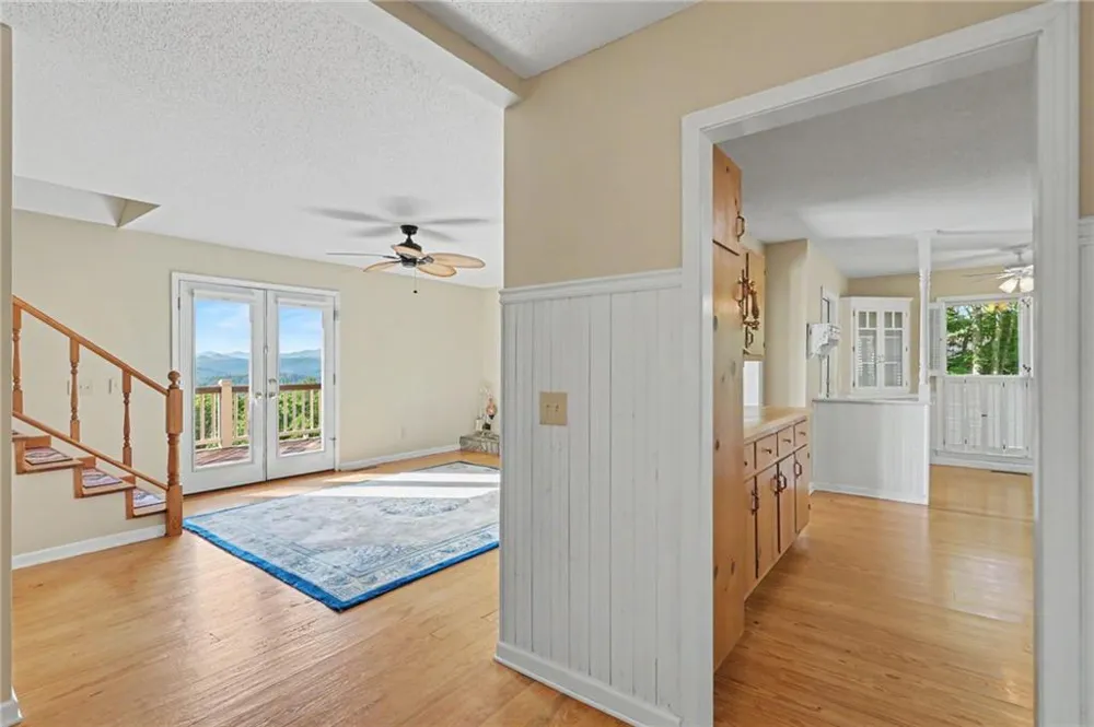 734 Long Laurel Ridge Drive Lakemont, GA 30552
