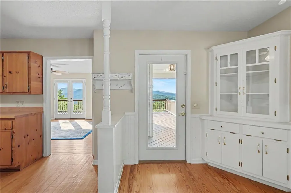 734 Long Laurel Ridge Drive Lakemont, GA 30552