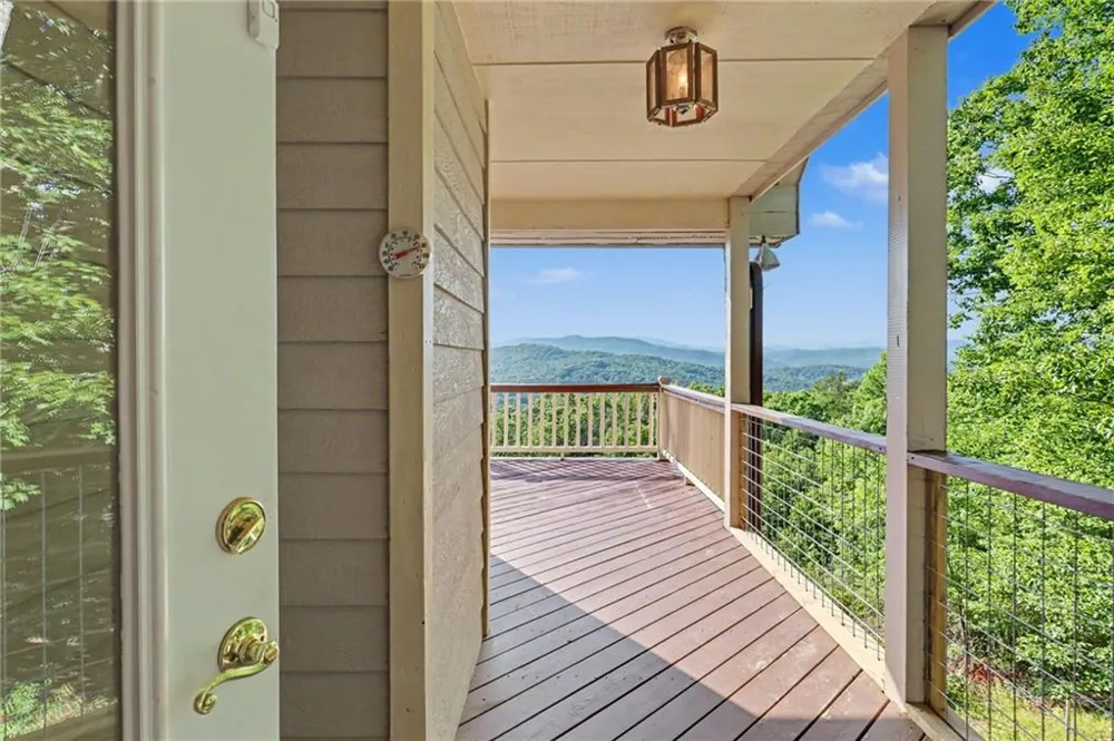 734 Long Laurel Ridge Drive Lakemont, GA 30552