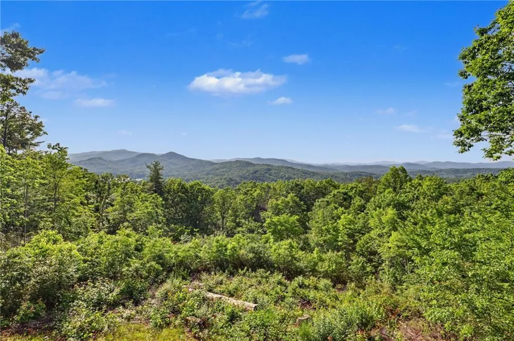 734 Long Laurel Ridge Drive Lakemont, GA 30552