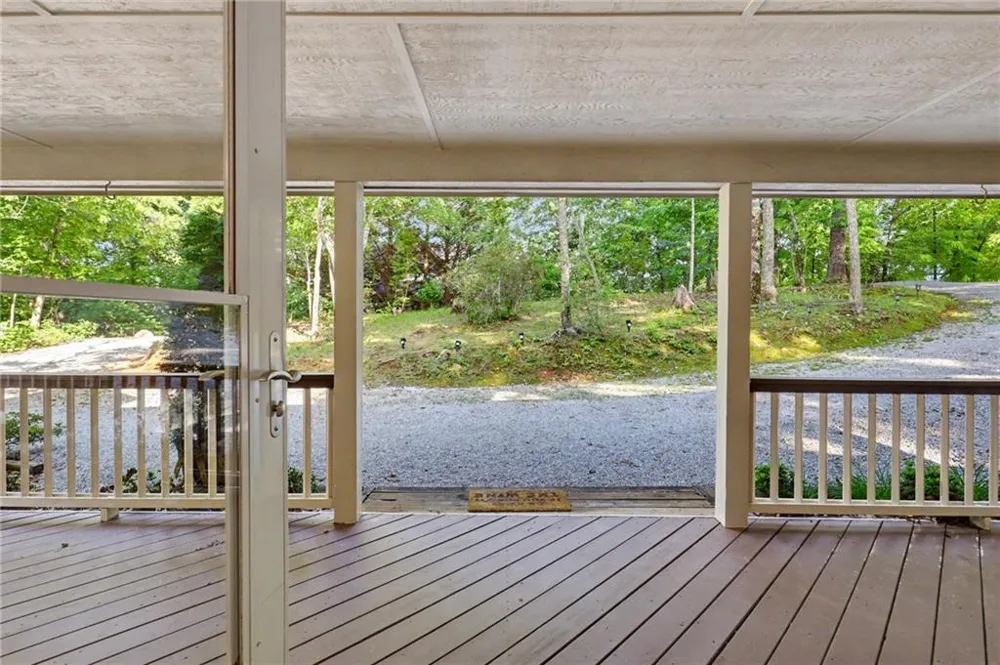 734 Long Laurel Ridge Drive Lakemont, GA 30552