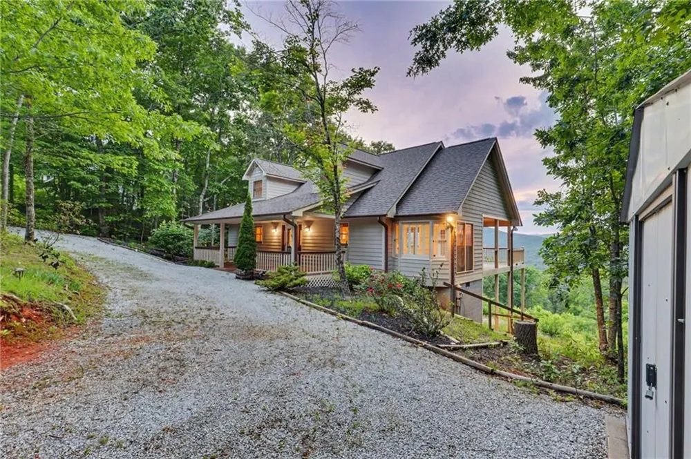 734 Long Laurel Ridge Drive Lakemont, GA 30552