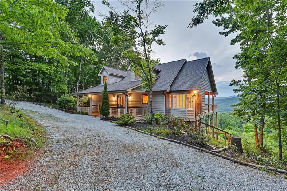 734 Long Laurel Ridge Drive Lakemont, GA 30552