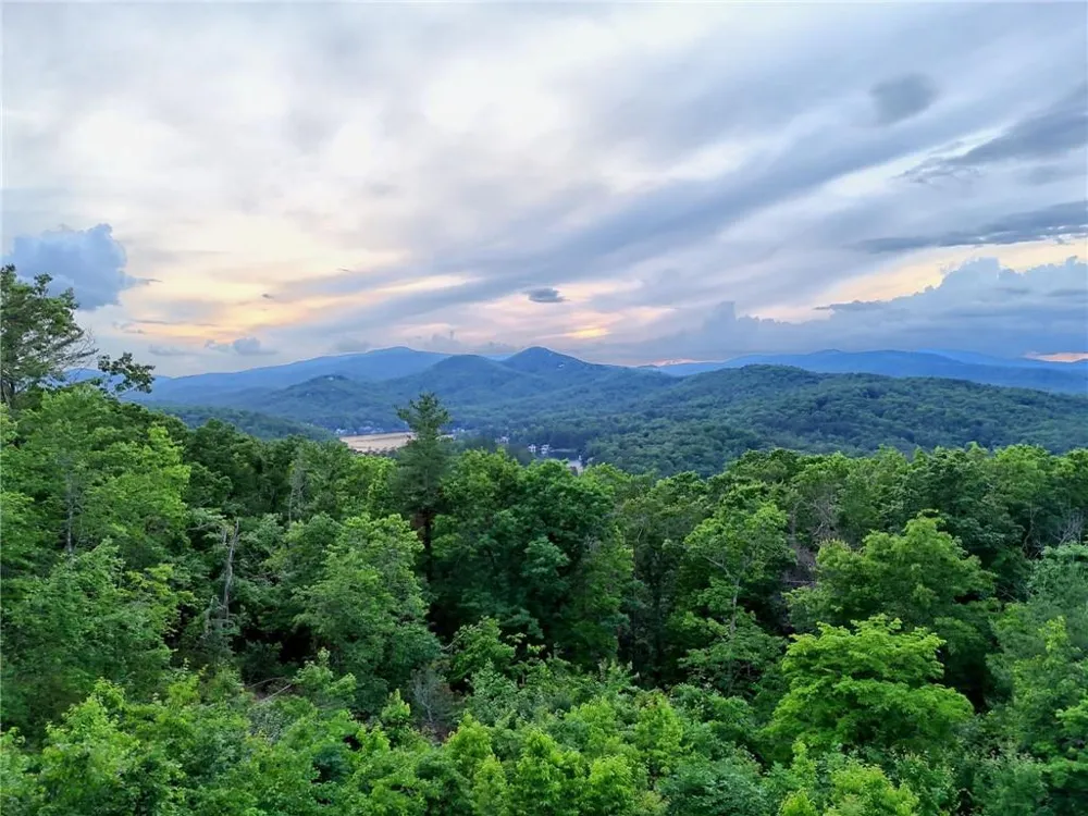 734 Long Laurel Ridge Drive Lakemont, GA 30552