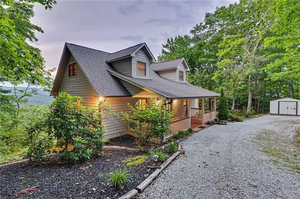 734 Long Laurel Ridge Drive Lakemont, GA 30552