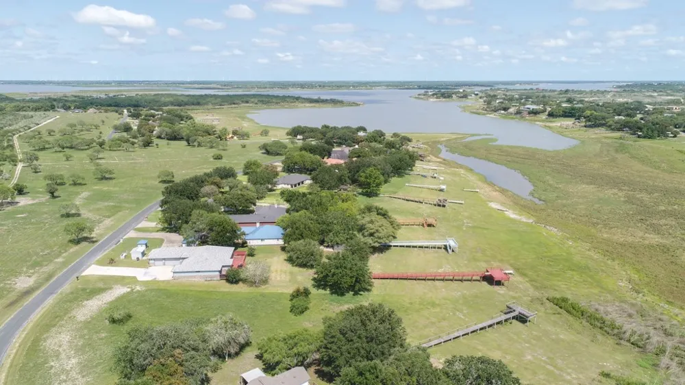 313 Lakeshore Drive Sandia, TX 78383
