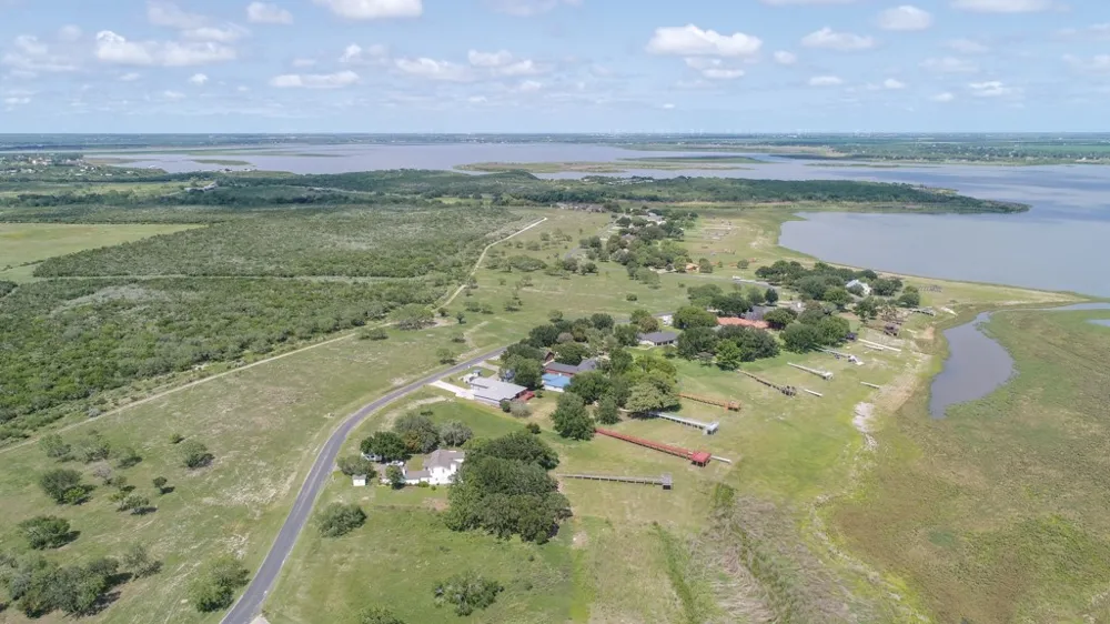 313 Lakeshore Drive Sandia, TX 78383
