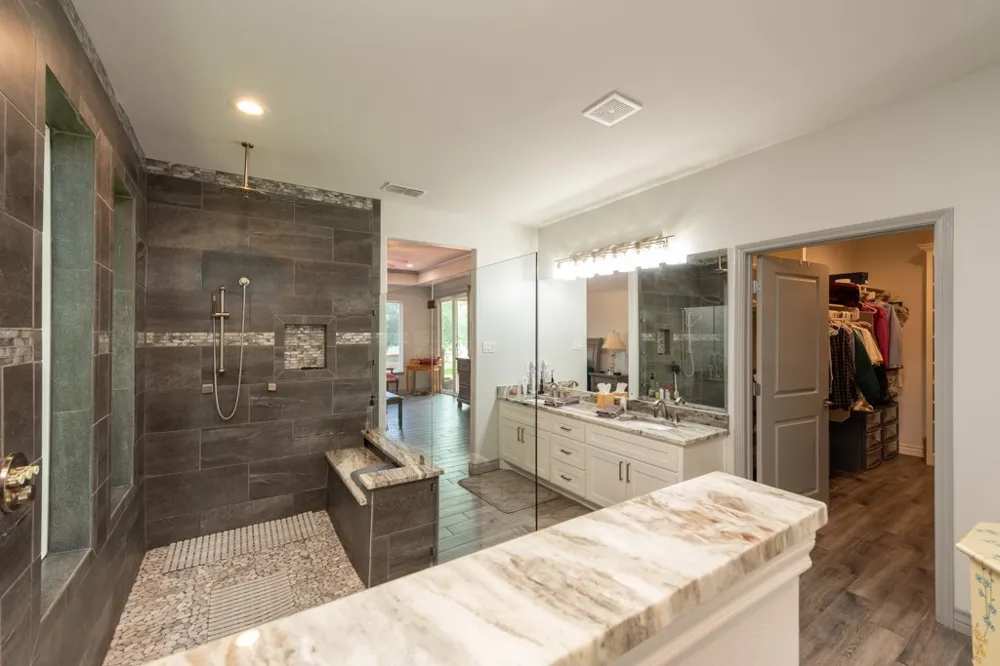 313 Lakeshore Drive Sandia, TX 78383