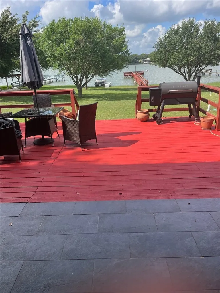 313 Lakeshore Drive Sandia, TX 78383