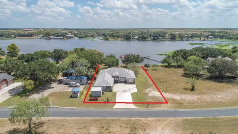313 Lakeshore Drive