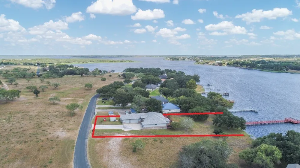 313 Lakeshore Drive Sandia, TX 78383