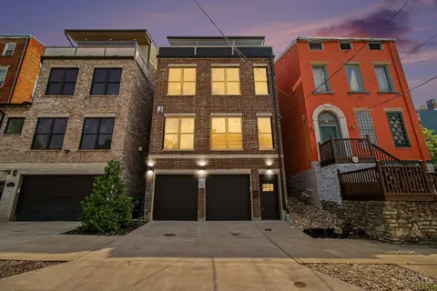 148 Mulberry Street