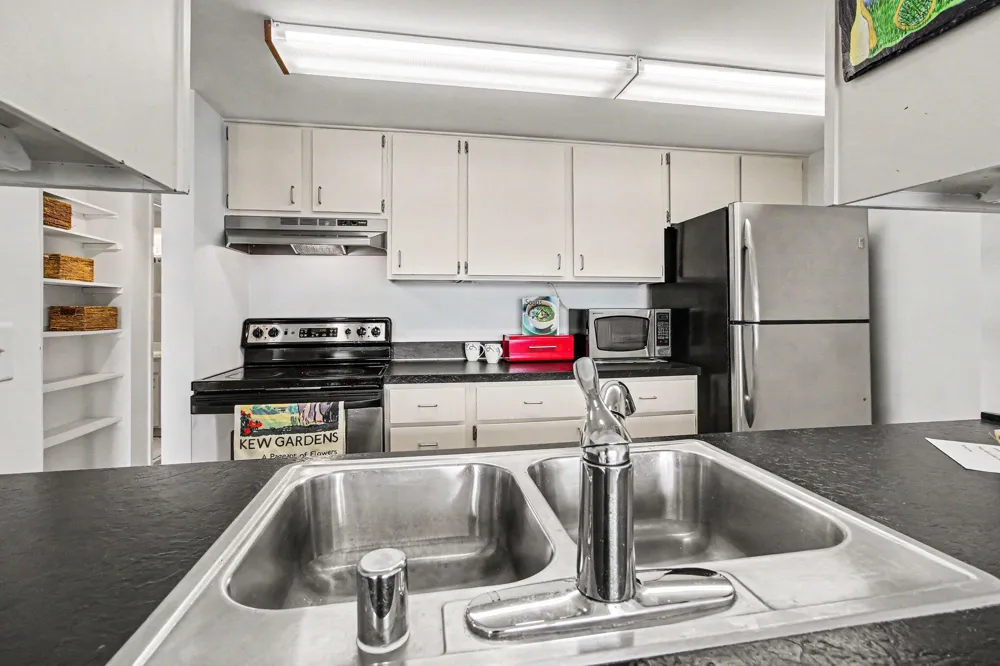 804 Cliffs Drive #205 F Ypsilanti Charter Township, MI 48198