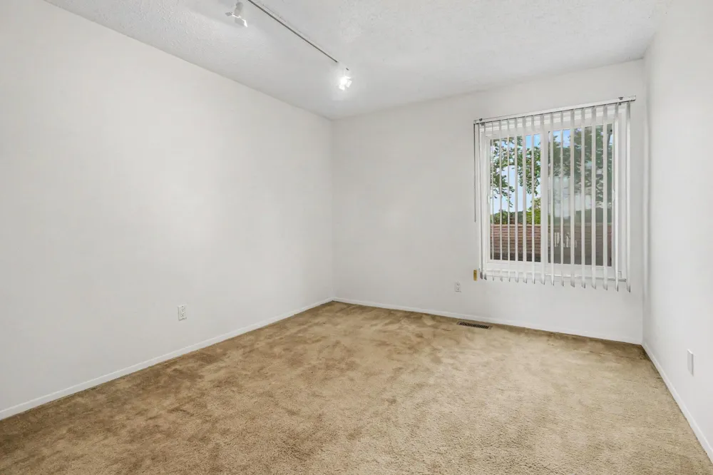 804 Cliffs Drive #205 F Ypsilanti Charter Township, MI 48198