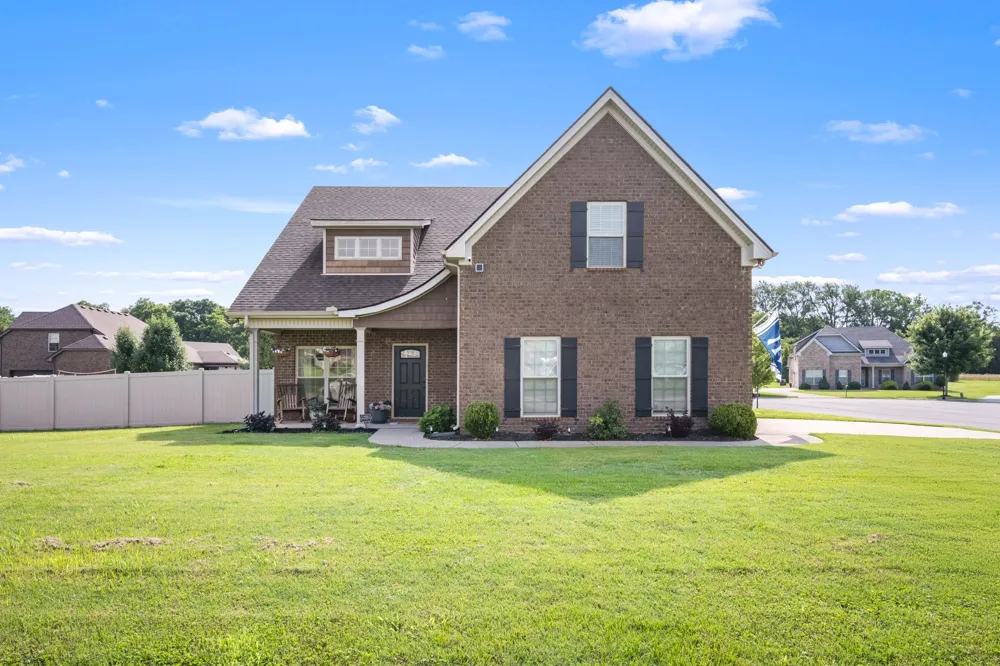 2425 Telford Ln